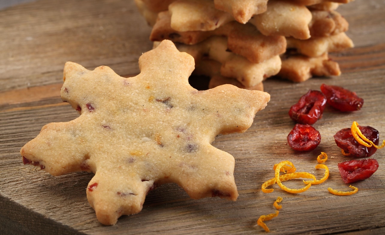 Orange and cranberries cookies