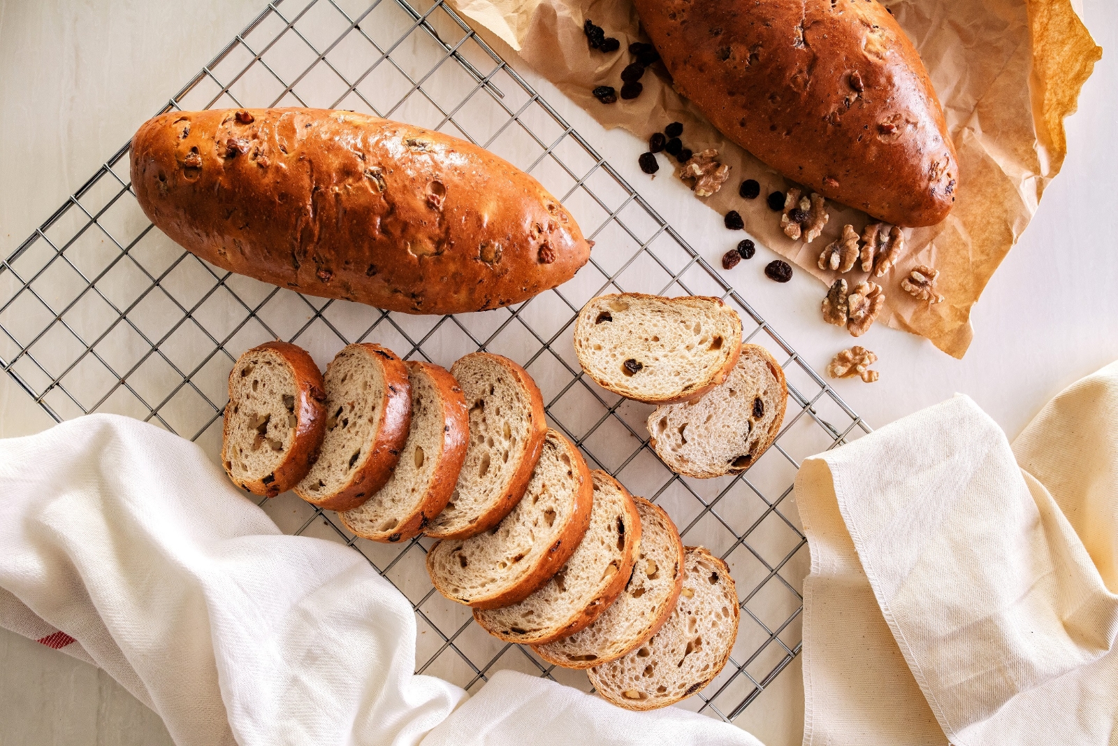 Walnut and raisin bread