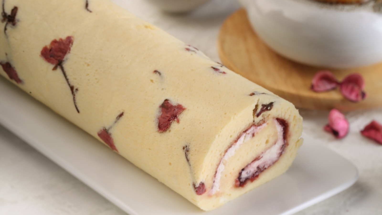 Sakura swiss roll