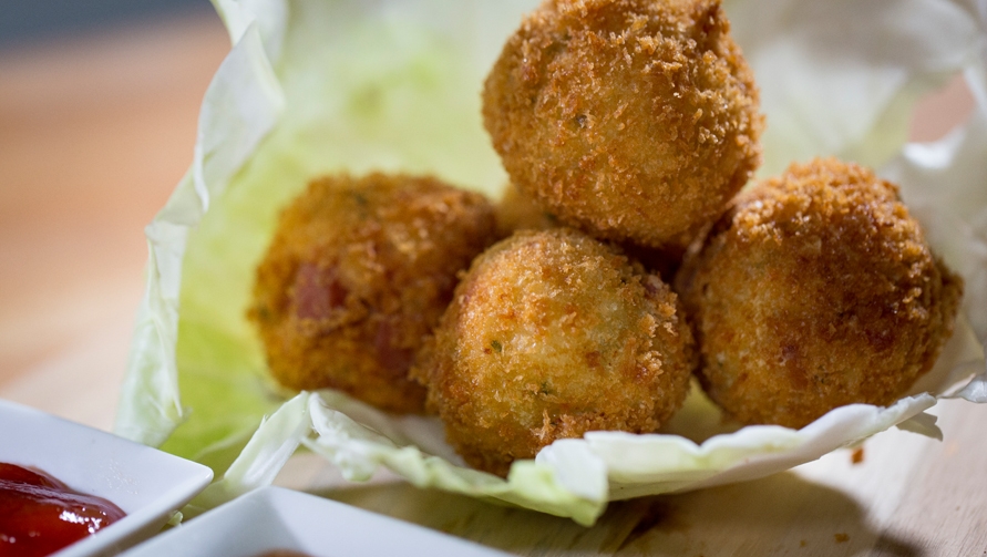 Cheesy rolls