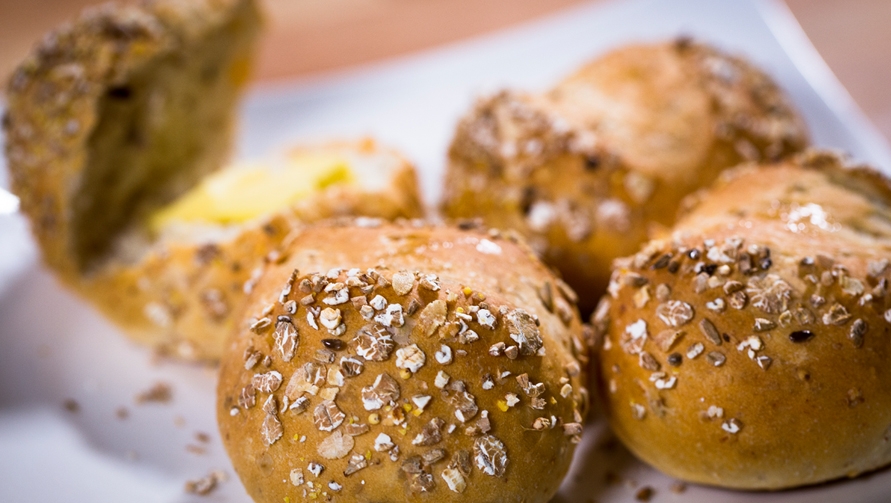Multigrain rolls