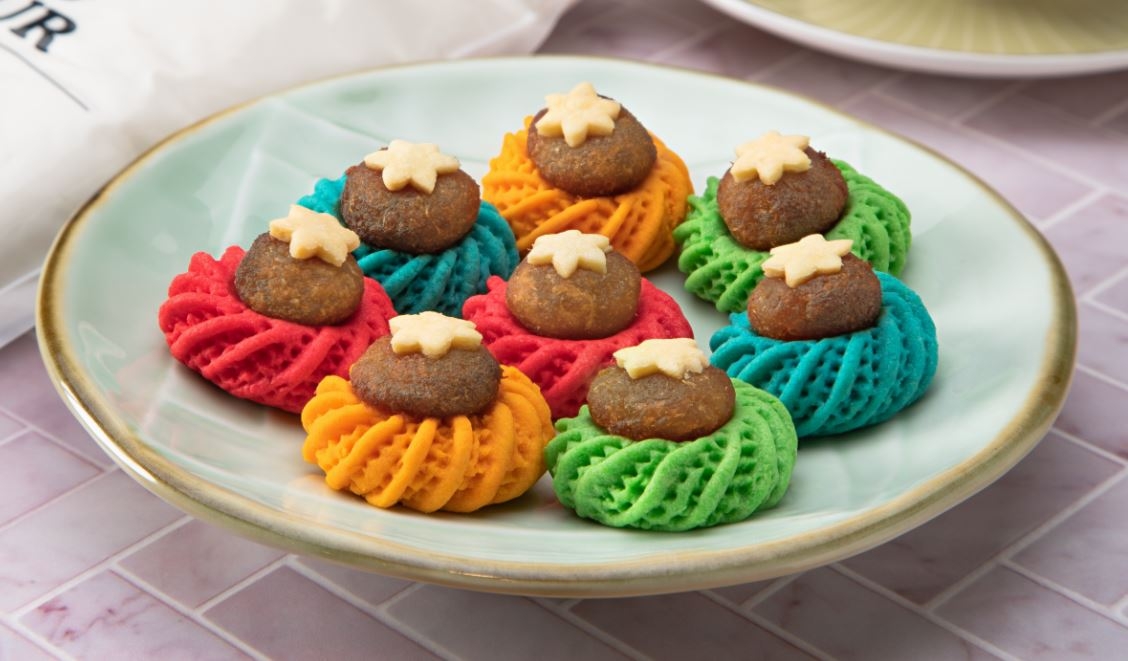 Colourful pineapple tarts